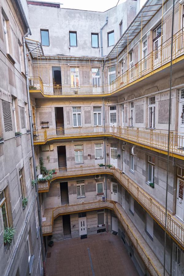 Nanirol Apartment At Gellert Bath 布达佩斯 外观 照片