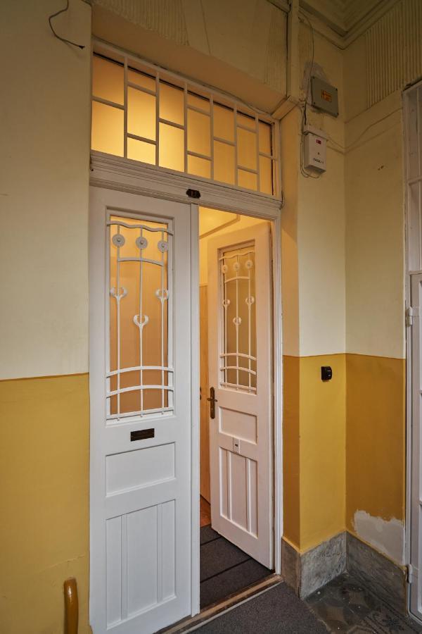Nanirol Apartment At Gellert Bath 布达佩斯 外观 照片